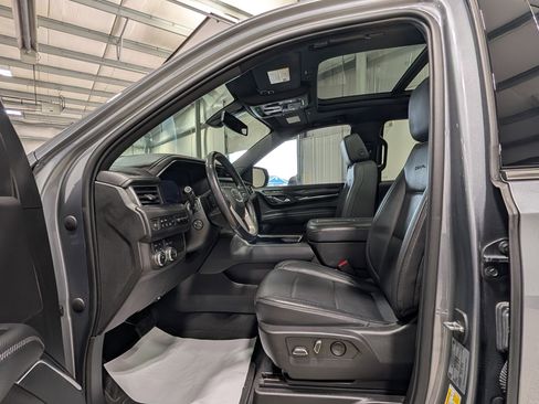 Used 2022 GMC Yukon Denali image 9