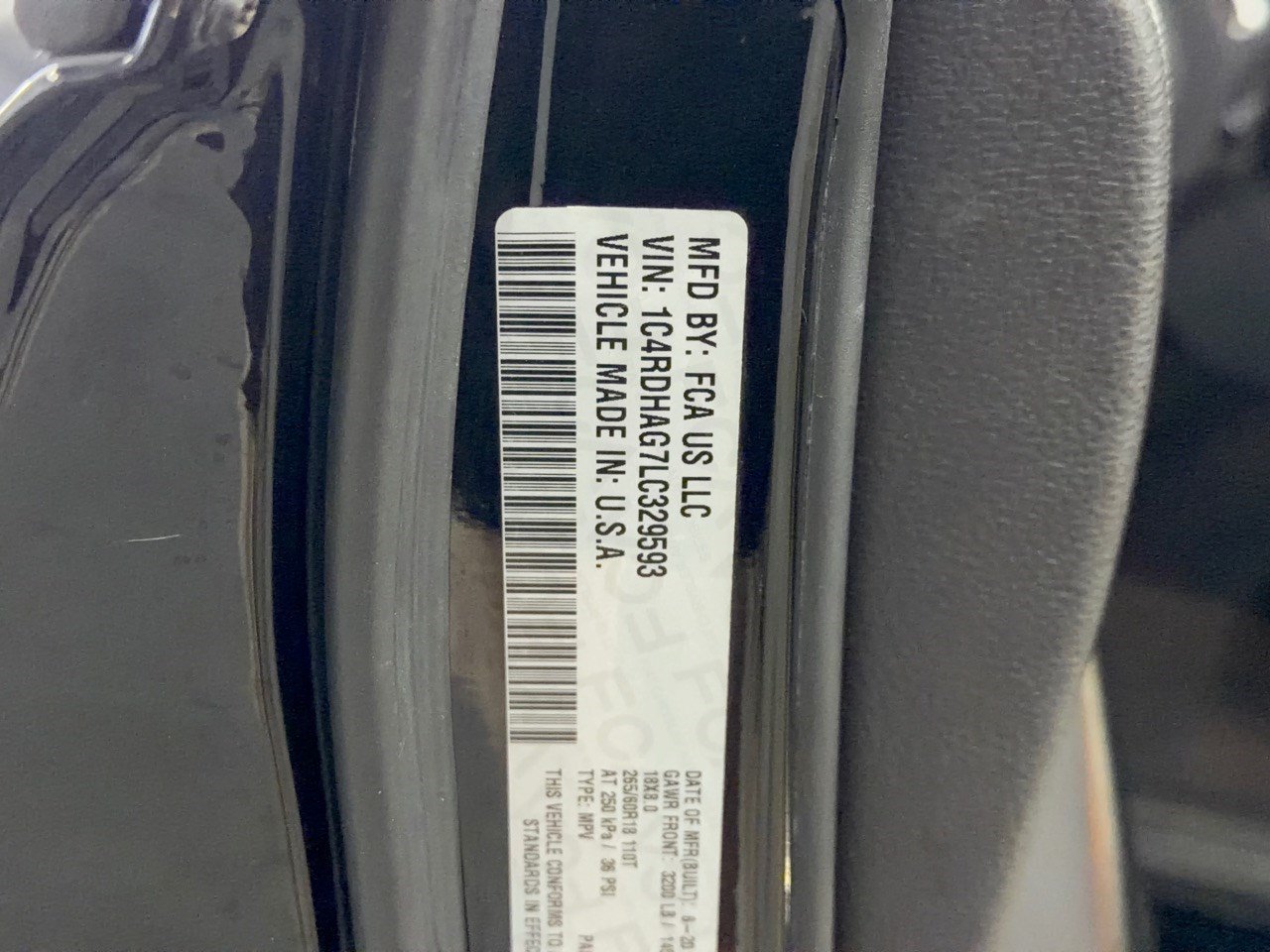 Used 2020 Dodge Durango SXT w/ 3rd Row Seating Group RWD image 31