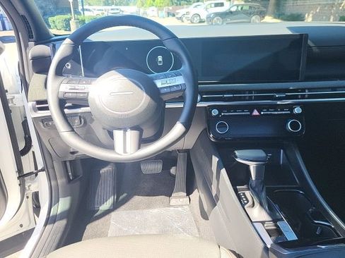 New 2025 Hyundai Santa Cruz Limited image 19