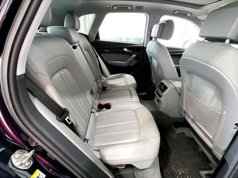 Used 2020 Audi Q5 2.0T Premium w/ Convenience Package AWD/4WD image 25