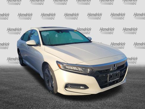 Used 2019 Honda Accord EX image 2