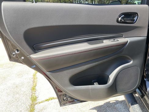 Used 2024 Dodge Durango GT RWD image 18