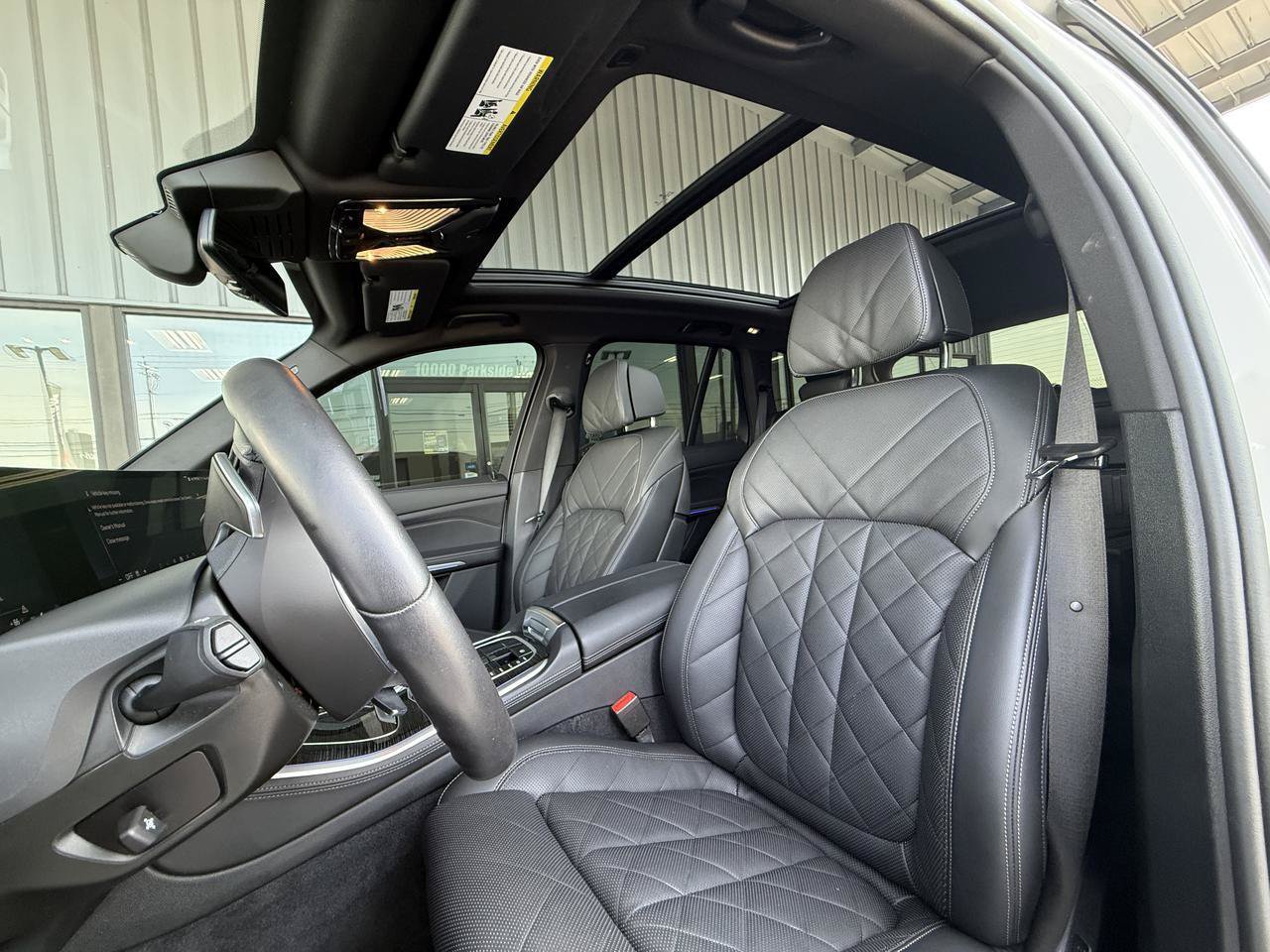 Used 2024 BMW X5 xDrive40i w/ M Sport Package AWD/4WD image 14