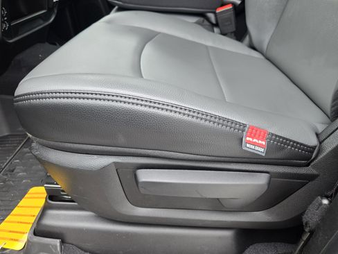 New 2026 RAM 2500 Tradesman image 19