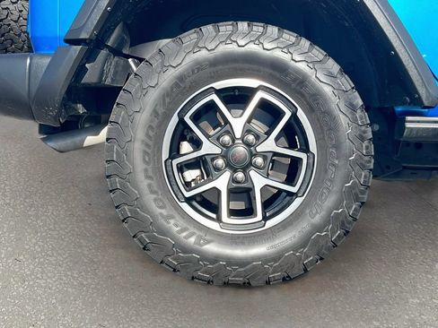 Certified 2025 Jeep Wrangler Unlimited Rubicon w/ Safety Group AWD/4WD image 29