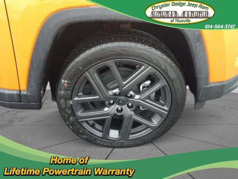 New 2026 Jeep Compass Latitude AWD/4WD image 30