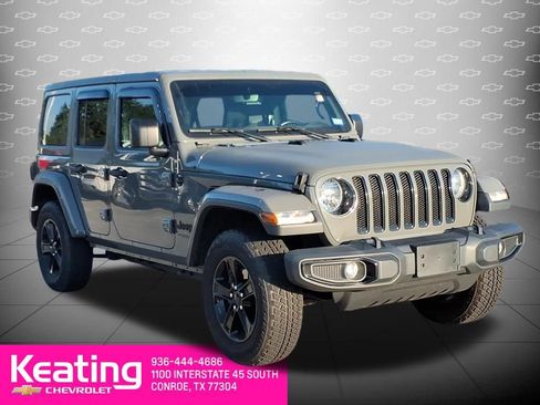 Used 2021 Jeep Wrangler Unlimited Sahara AWD/4WD image 3