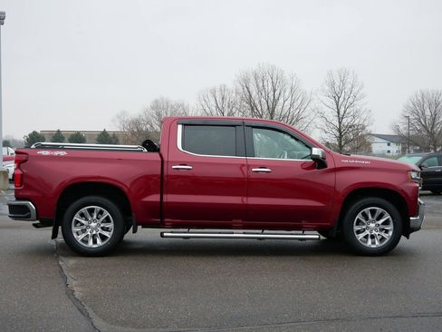 Used 2019 Chevrolet Silverado 1500 LTZ w/ LTZ Premium Package image 8