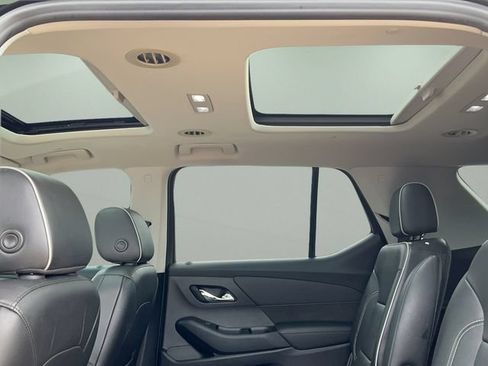 Used 2019 Chevrolet Traverse High Country FWD image 18