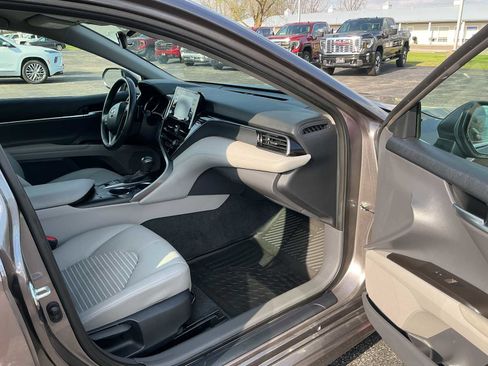 Used 2024 Toyota Camry SE w/ Cold Weather Package image 25