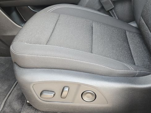 New 2026 Chevrolet Traverse LT FWD image 17