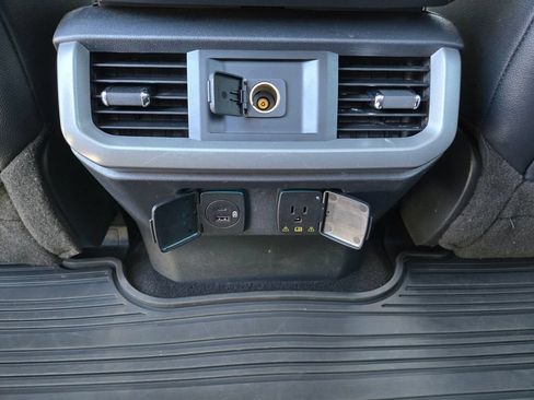 Used 2022 Ford F150 Lariat w/ Max Trailer Tow Package AWD/4WD image 14