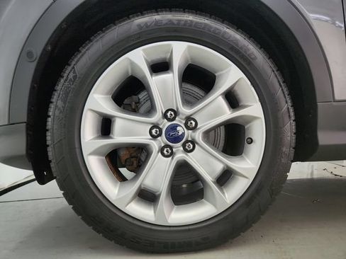 Used 2015 Ford Escape Titanium w/ Equipment Group 301A AWD/4WD image 33