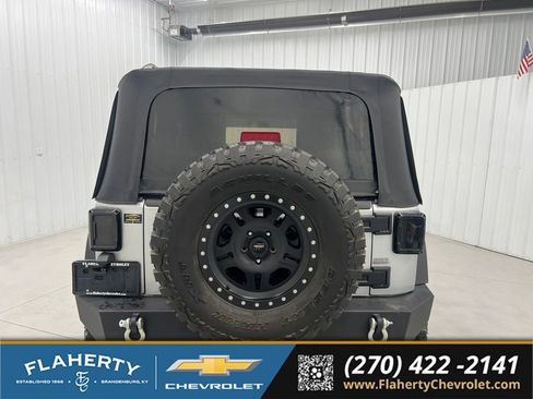 Used 2008 Jeep Wrangler X AWD/4WD image 4