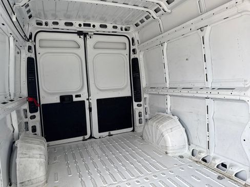 Used 2025 RAM ProMaster 2500 w/ Convenience Group FWD image 22