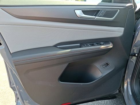 New 2026 Volkswagen Atlas Peak Edition AWD/4WD image 8