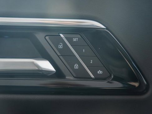 New 2026 Chevrolet Suburban High Country image 48