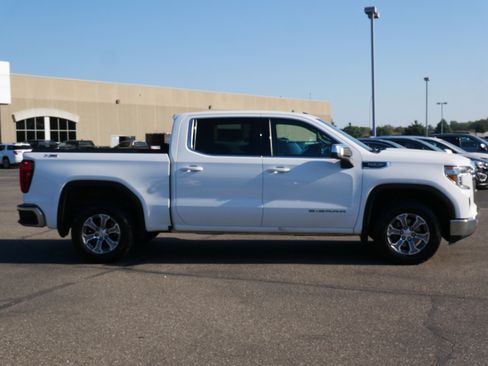 Used 2020 GMC Sierra 1500 SLE w/ SLE Value Package image 8