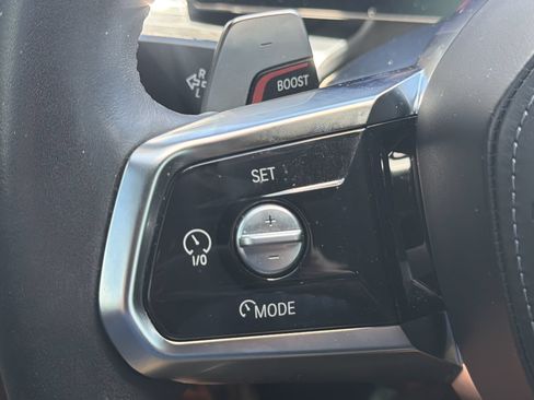 Certified 2023 BMW 740i RWD image 32