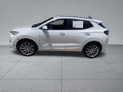 Used 2024 Buick Encore GX Avenir w/ Avenir Convenience Package FWD image 4