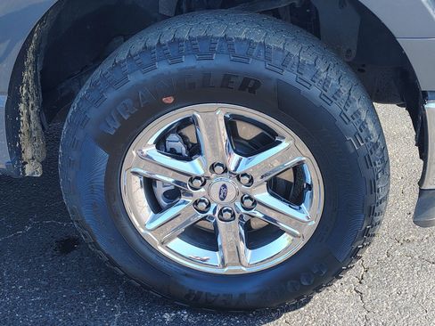 Used 2025 Ford F150 XLT w/ Equipment Group 301A Standard AWD/4WD image 10