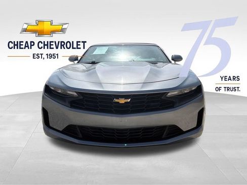 Used 2021 Chevrolet Camaro LT RWD image 8