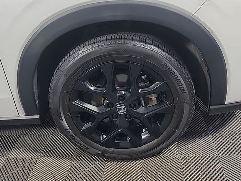 Certified 2024 Honda HR-V Sport image 3