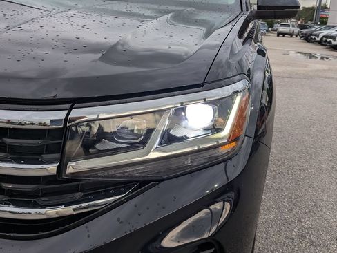Certified 2023 Volkswagen Atlas SE FWD image 7