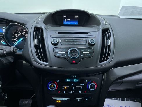 Used 2018 Ford Escape SE w/ SE Sport Appearance Package image 22