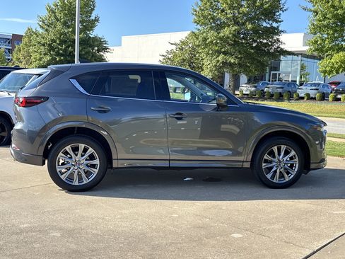 New 2025 MAZDA CX-5 AWD 2.5 S w/ Premium Plus Pkg image 2