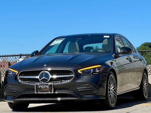 Certified 2025 Mercedes-Benz C 300 4MATIC Sedan image 4