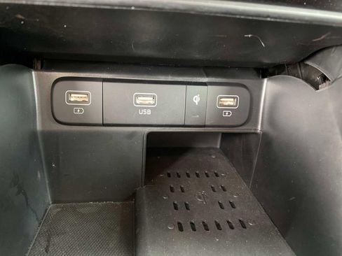 Used 2023 Kia Sorento EX image 15