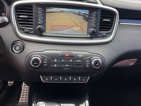 Used 2016 Kia Sorento SX FWD image 16