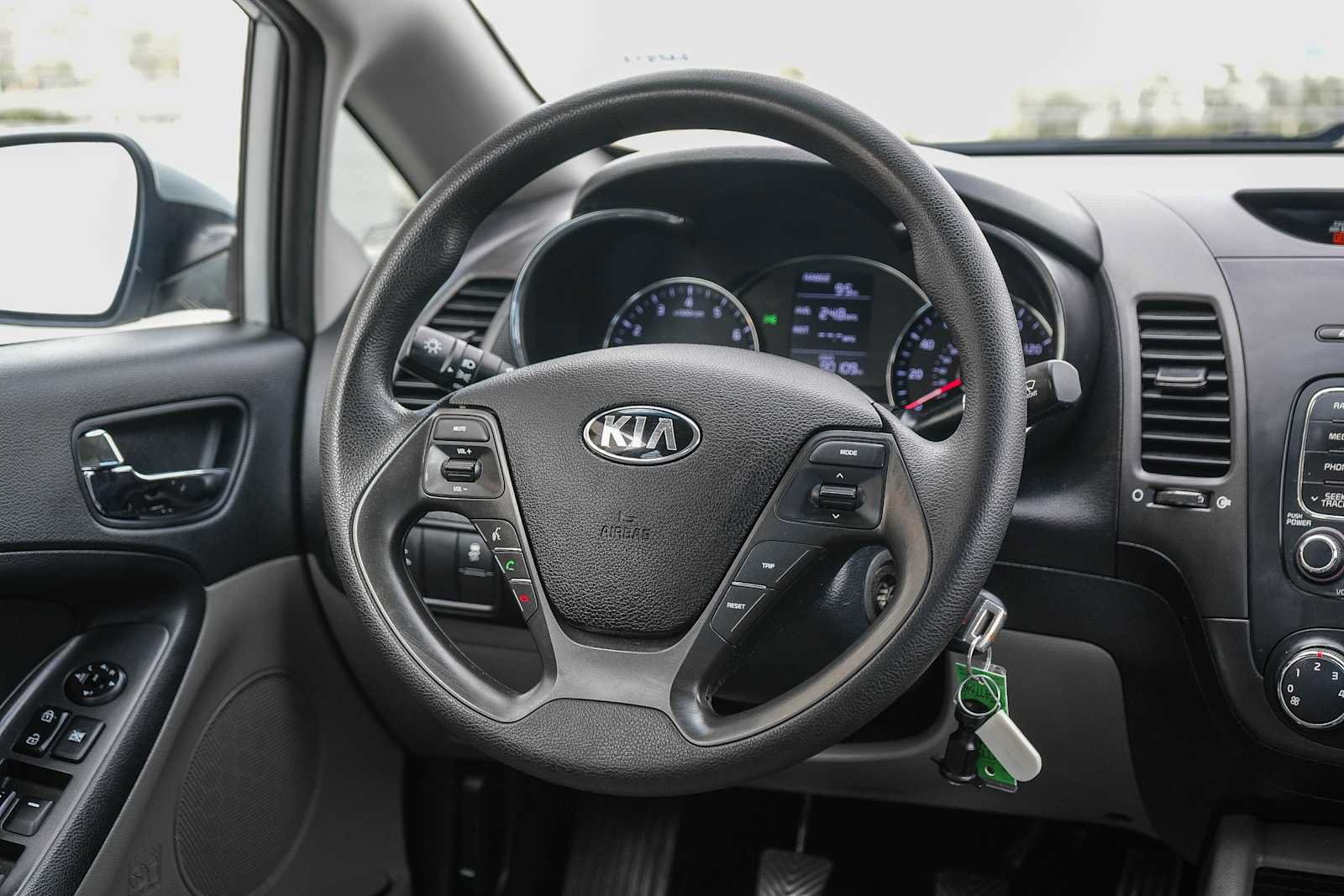 Used 2016 Kia Forte LX FWD image 16