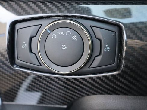 Used 2022 Ford Mustang Shelby GT500 w/ Carbon Fiber Track Pack image 33