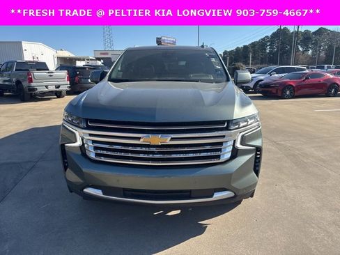 Used 2023 Chevrolet Suburban High Country image 2