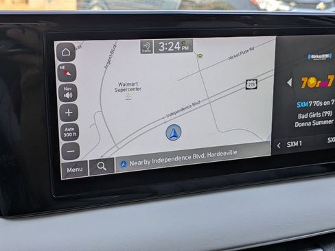 Used 2023 Hyundai Palisade Calligraphy image 24