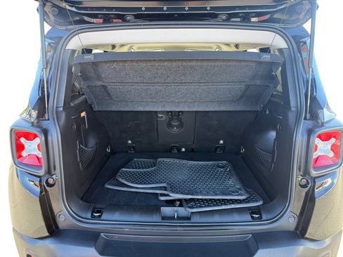 Used 2019 Jeep Renegade Trailhawk w/ Safety and Security Group image 17