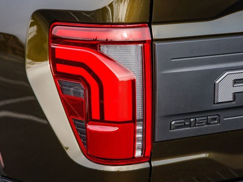 Used 2025 Ford F150 Raptor image 8