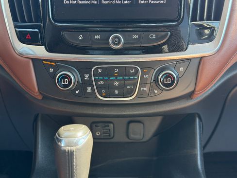 Used 2020 Chevrolet Traverse High Country w/ LPO, Floor Liner Package AWD/4WD image 15