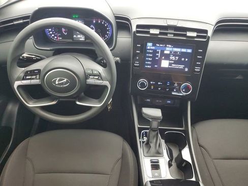 Used 2024 Hyundai Tucson SE FWD image 15