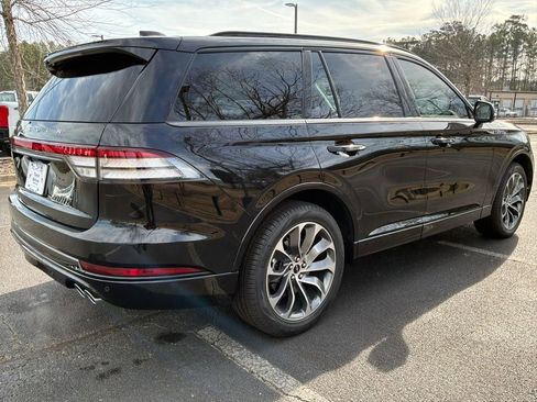 New 2026 Lincoln Aviator AWD w/ Jet Appearance Package image 5