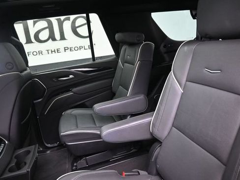 Used 2024 Cadillac Escalade Sport AWD/4WD image 21