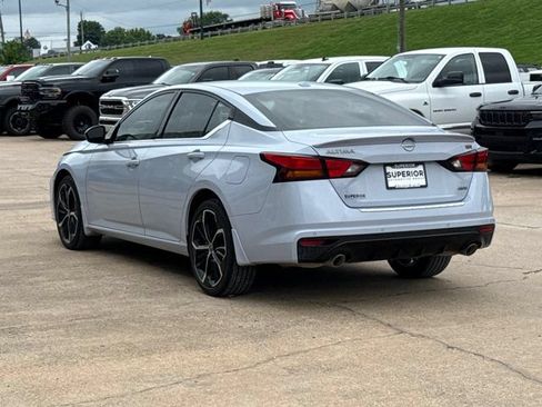 Used 2023 Nissan Altima 2.5 SR w/ SR Premium Package AWD/4WD image 11