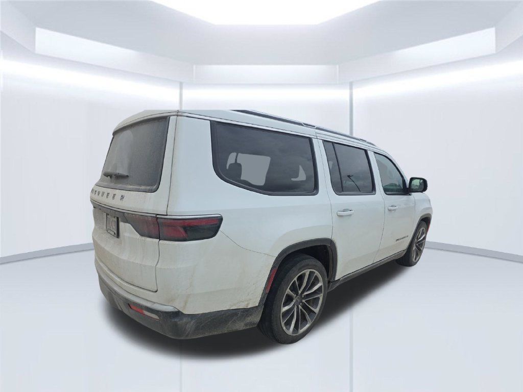 Used 2025 Jeep Wagoneer Series III w/ Premium Group I AWD/4WD image 6