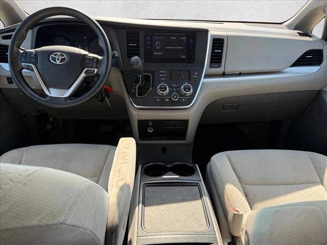 Used 2015 Toyota Sienna LE FWD image 16