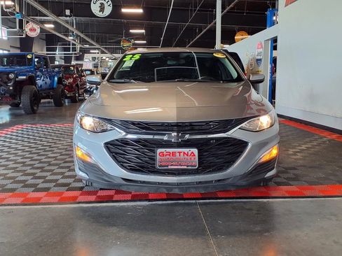 Used 2025 Chevrolet Malibu RS FWD image 2