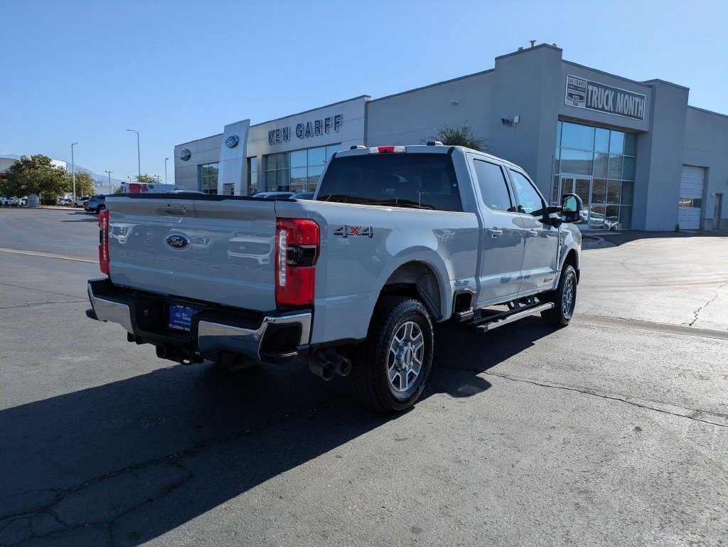Used 2025 Ford F250 Lariat AWD/4WD image 3