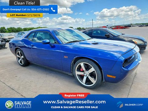 Used 2011 Dodge Challenger SRT8 RWD image 5