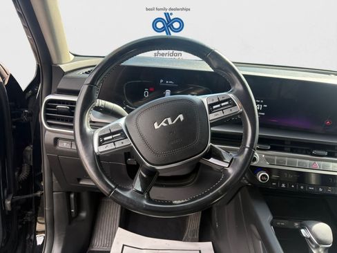Used 2023 Kia Telluride LX AWD/4WD image 13